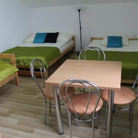 Albatros Homestay *